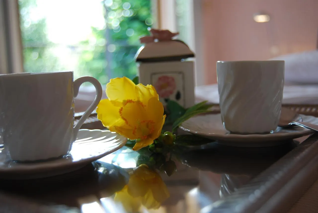 Le Querce Bed and Breakfast Curtatone Bed & Breakfast